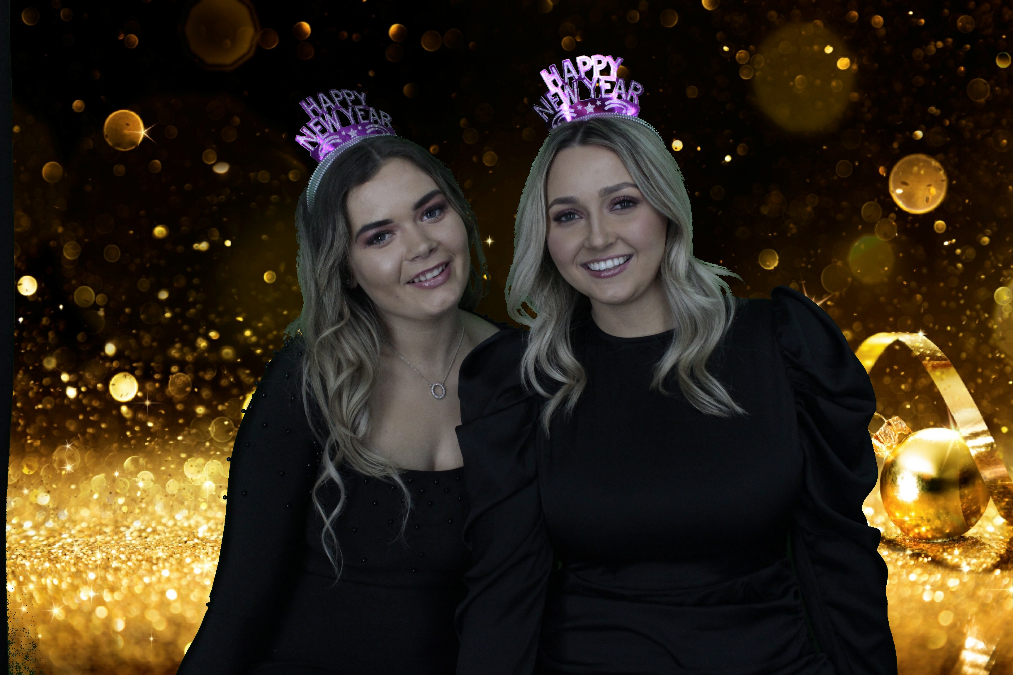 NYE Party | View more photos from the event at gallery.myphotoboothexperience.co.uk/u/MyPhotoBoothExperienceLtd/NYE-Party